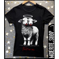 Дамска тениска TRUST NO ONE SHEEP с щампа 