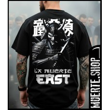 Черна тениска SAMURAI EAST с щампа Черна тениска SAMURAI EAST с щампа